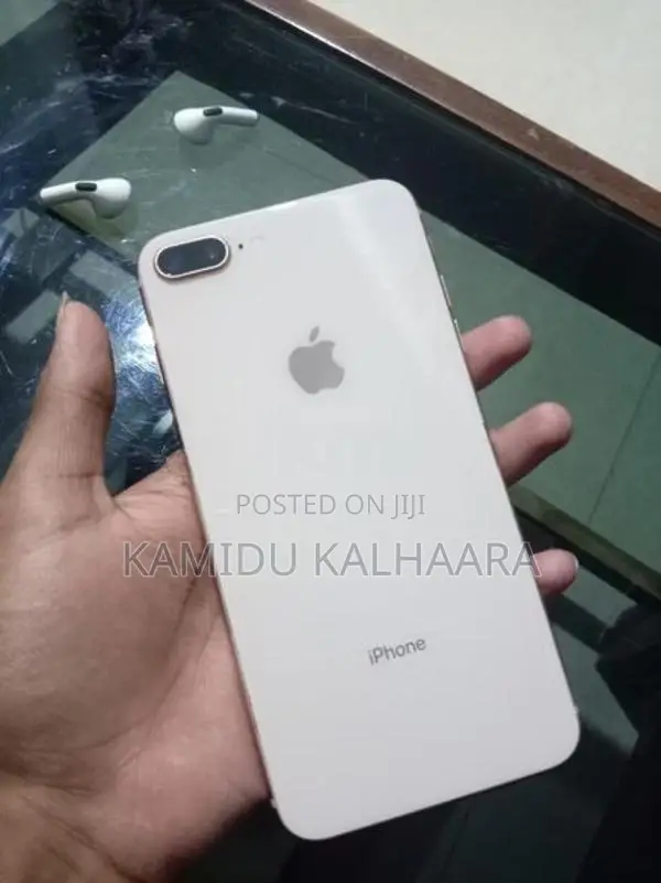 Apple iPhone 8 Plus (Used)