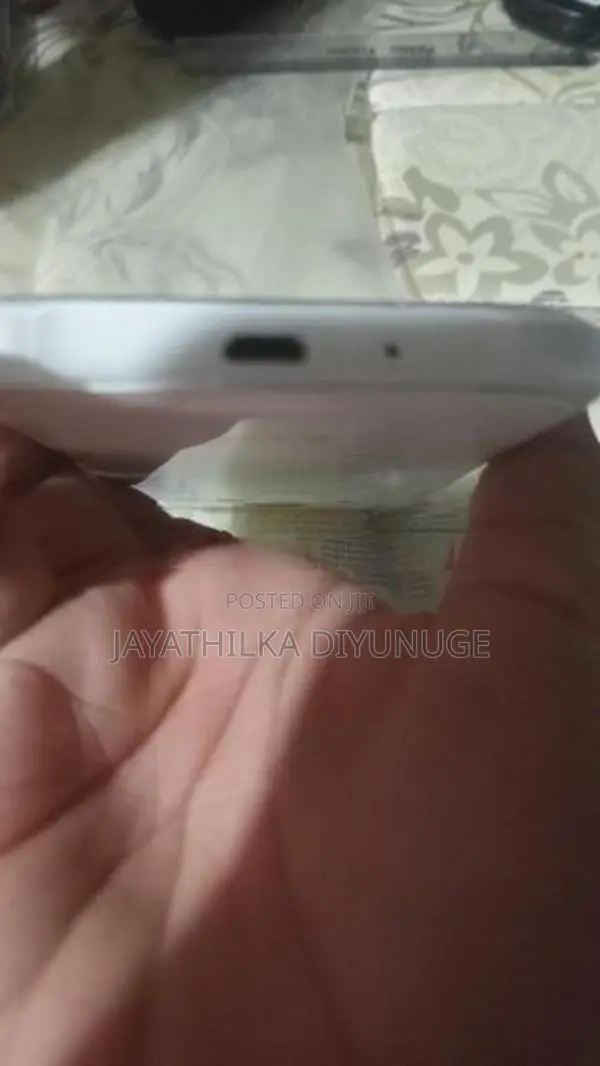 Samsung Galaxy J1 (Used)