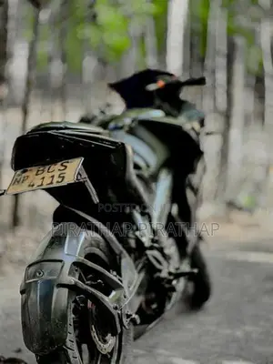 Bajaj Pulsar RS200 2016