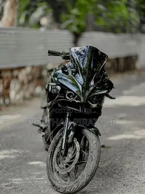 Bajaj Pulsar RS200 2016