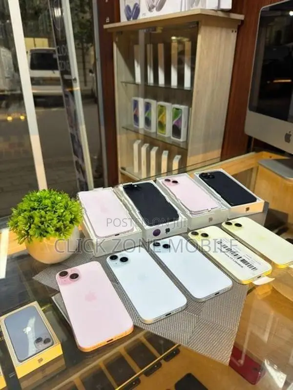 Apple iPhone 15 128GB (Used)
