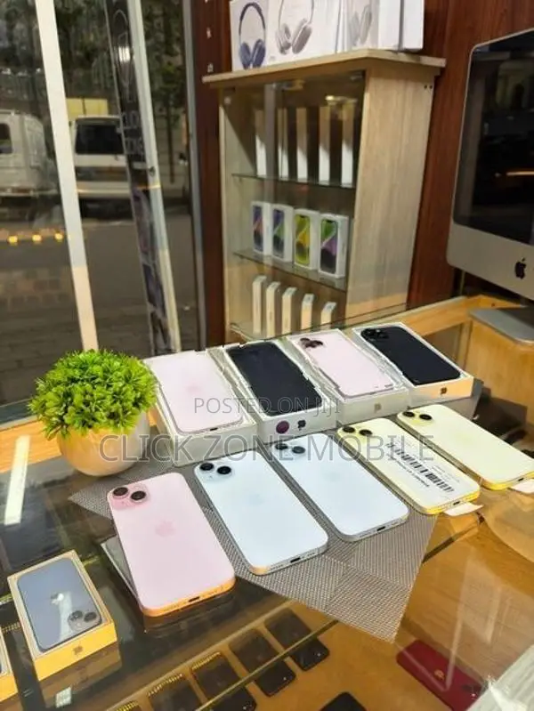 Apple iPhone 15 128GB (Used)