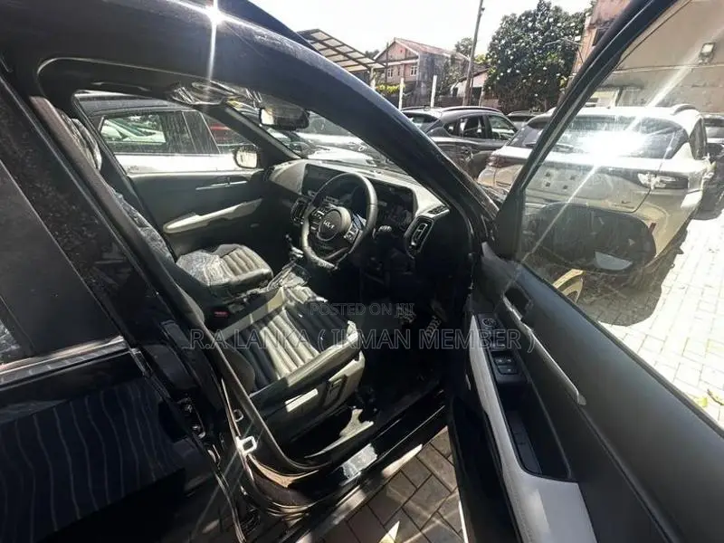 Kia Sonet GTX PLUS PREMIUM 2026