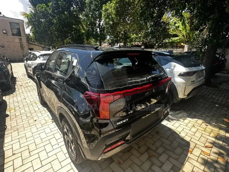 Kia Sonet GTX PLUS PREMIUM 2026