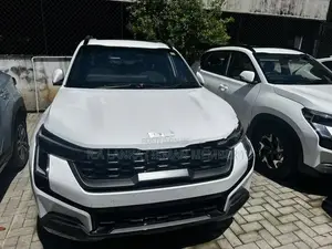 Kia Sonet GTX PLUS PREMIUM 2026