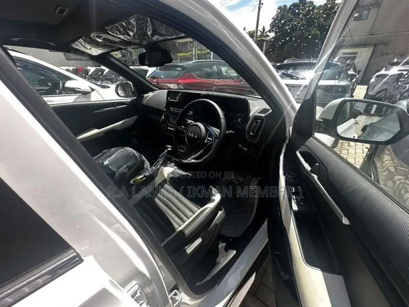 Kia Sonet GTX PLUS PREMIUM 2026