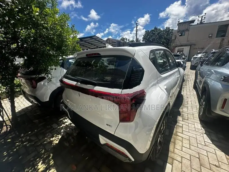 Kia Sonet GTX PLUS PREMIUM 2026