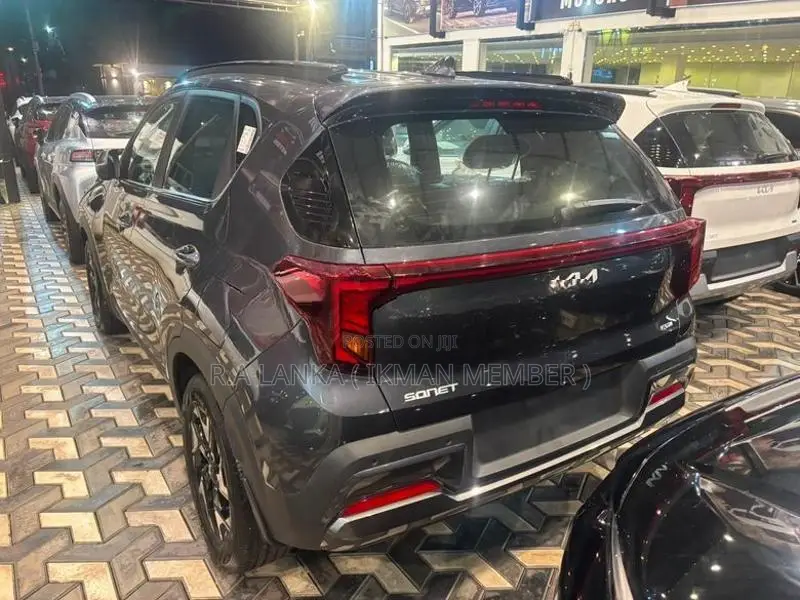 Kia Sonet GTX PLUS PREMIUM 2026