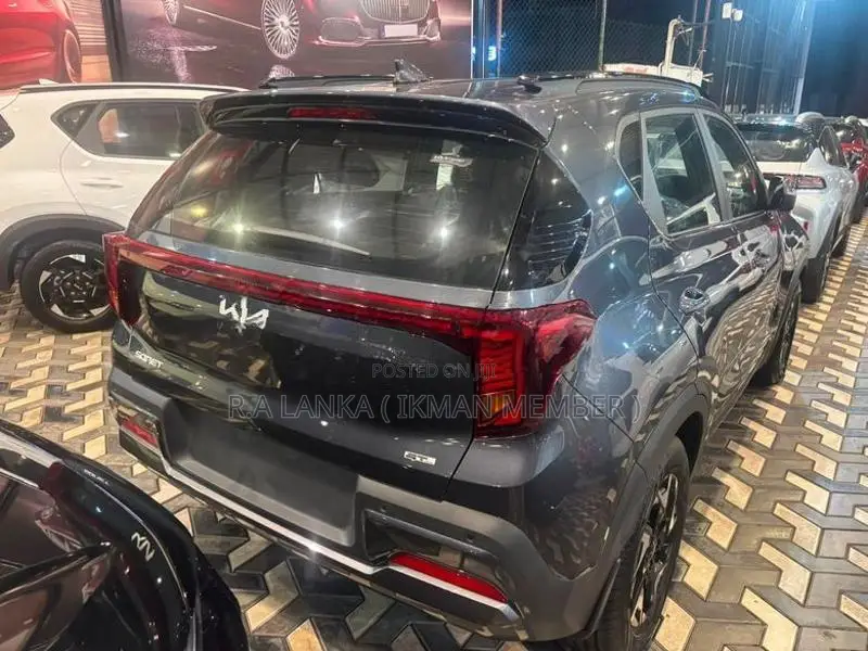 Kia Sonet GTX PLUS PREMIUM 2026
