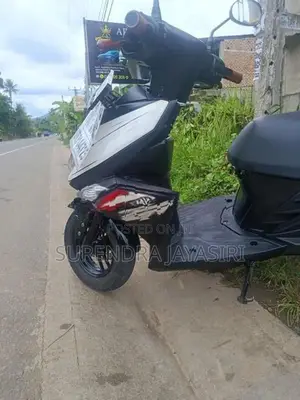 Yamaha RayZR 2018