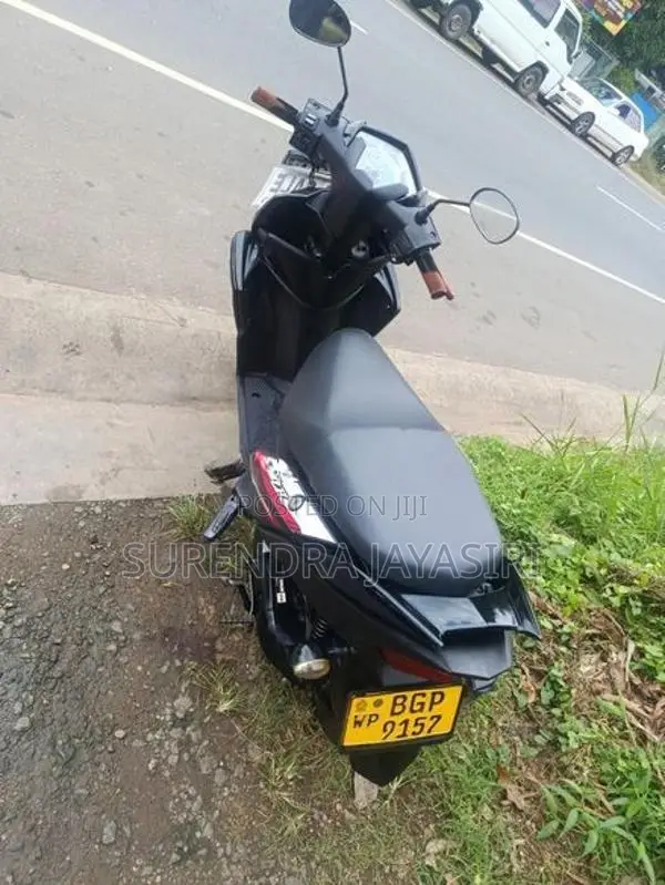 Yamaha RayZR 2018