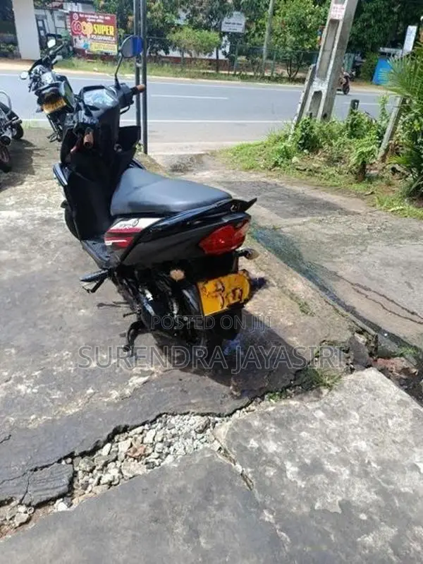 Yamaha RayZR 2018