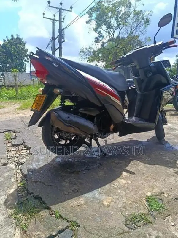 Yamaha RayZR 2018