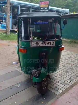Bajaj RE 2003