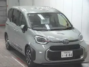Toyota Sienta Z 2026