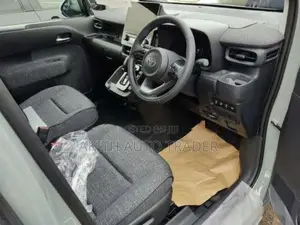 Toyota Sienta Z 2026