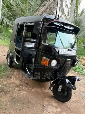 Bajaj RE 2012
