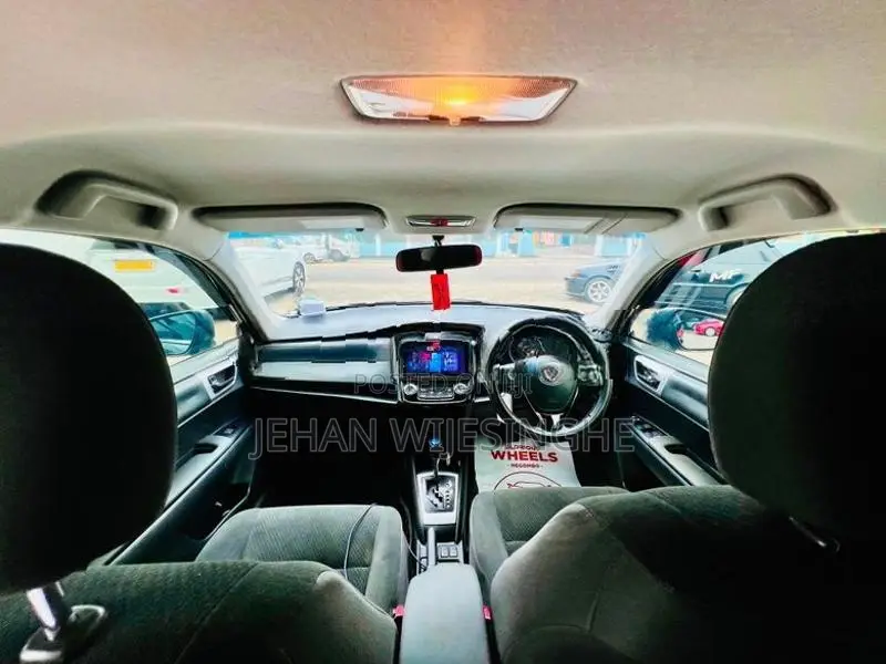 Toyota Axio G Grade 2013