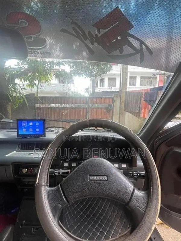 Maruti Suzuki Esteem 1995
