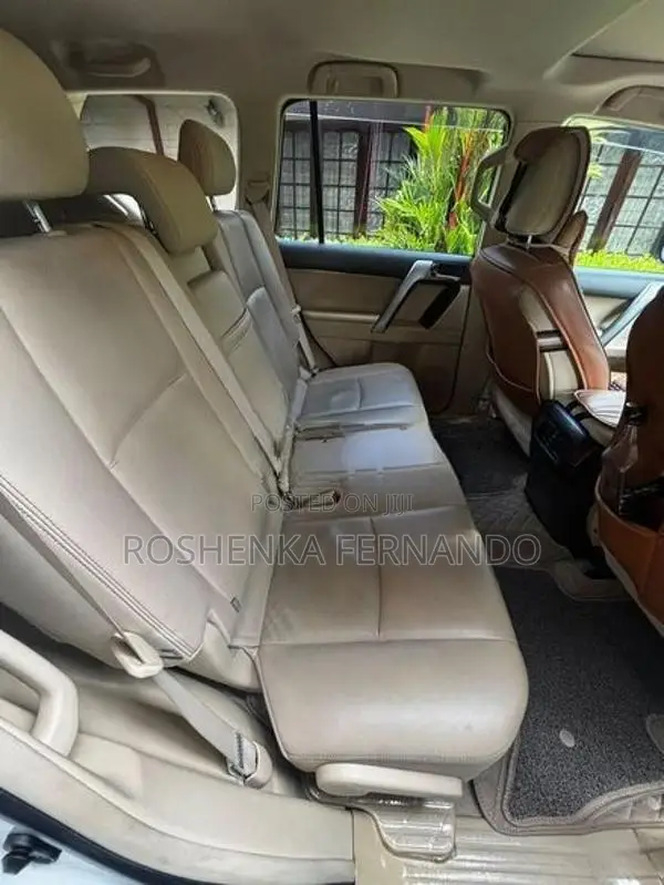 Toyota Land Cruiser Prado 2015