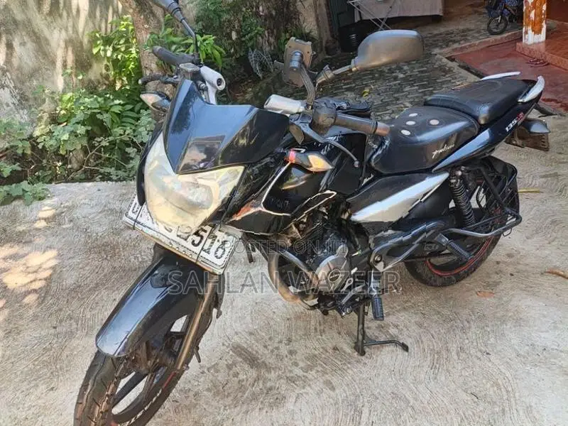 Bajaj Pulsar 135 LS 2011