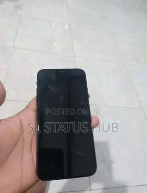 Apple iPhone XS (Used)