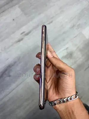 Apple iPhone XS Max (Used)