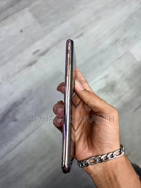 Apple iPhone XS Max (Used)