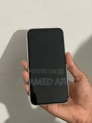 Apple iPhone XR (Used)