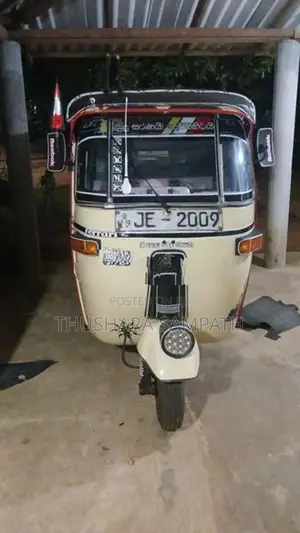 Bajaj RE 2004