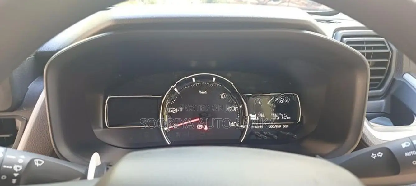 Daihatsu Move 2025