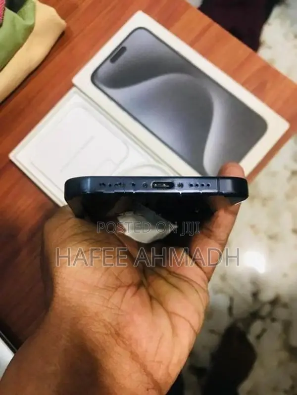 Apple iPhone 15 Pro Max (Used)