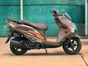 Suzuki Burgman 125 2026