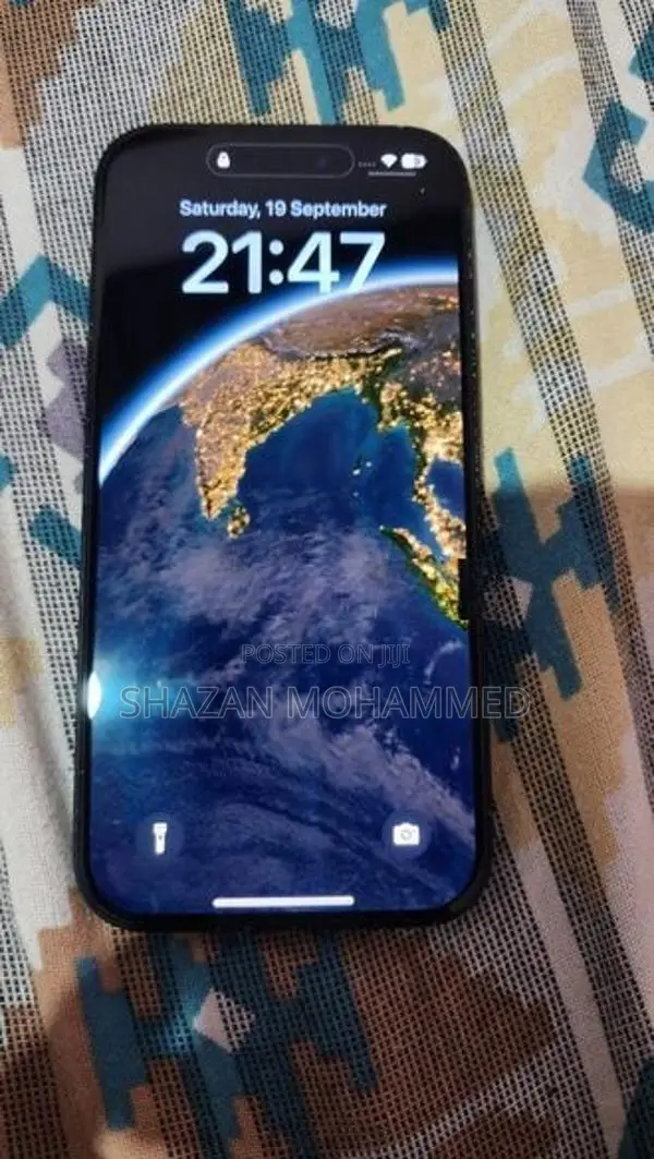 Apple iPhone 15 (Used)