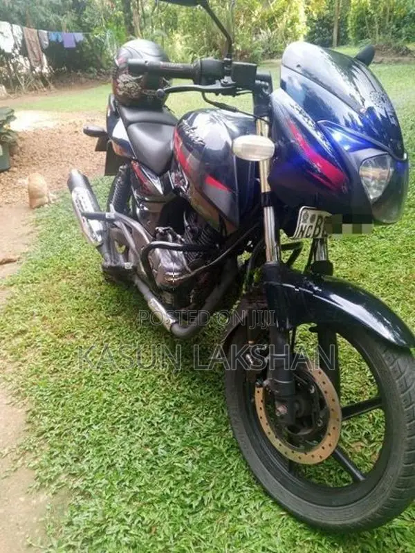 Bajaj Pulsar 180 2018