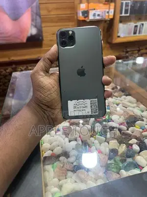 Apple iPhone 11 Pro Max (Used)