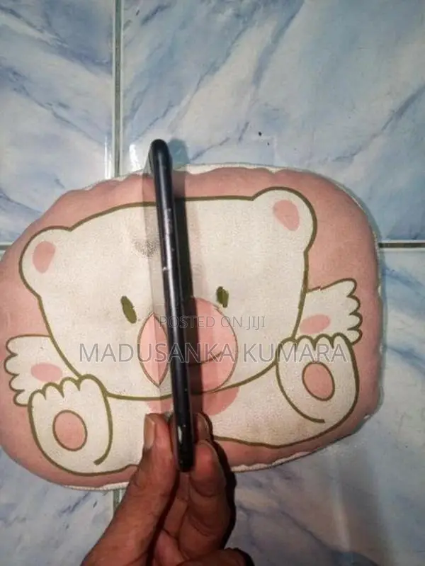 Apple iPhone 7 (Used)