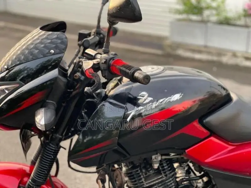 Bajaj Pulsar 150 2016
