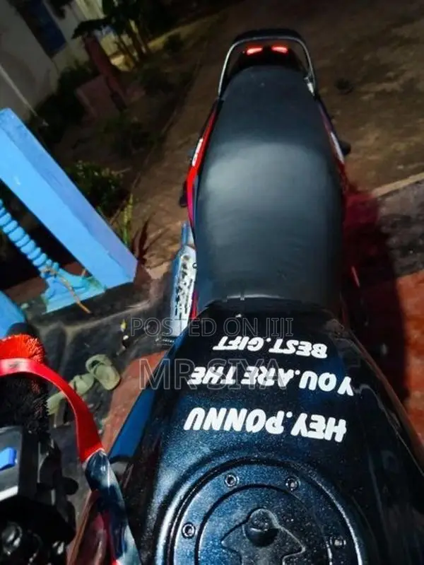 Bajaj Pulsar 150 2005