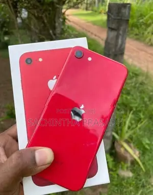 Apple iPhone SE 2 (Used)