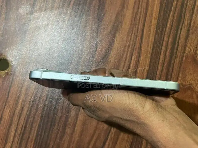 Apple iPhone 15 (Used)