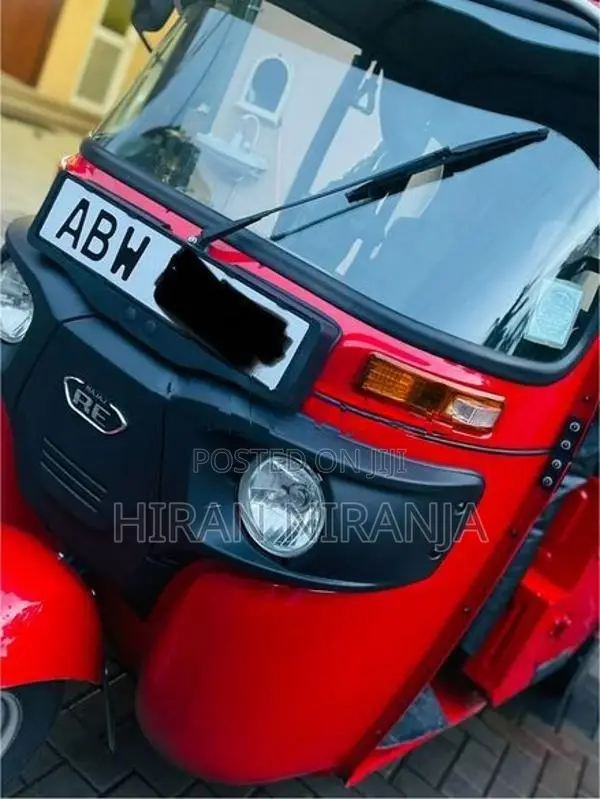 Bajaj RE ABW 2025