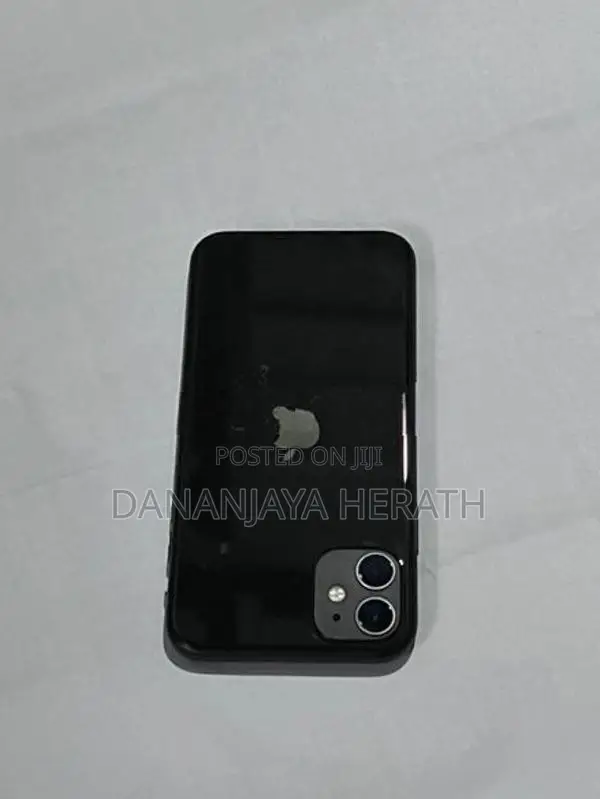 Apple iPhone 11 (Used)