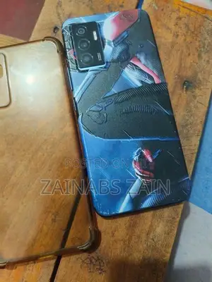 Vivo V23e 8GB 128GB (Used)