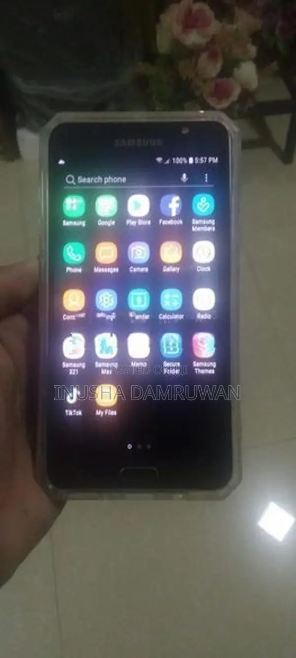 Samsung Galaxy J7 (Used)