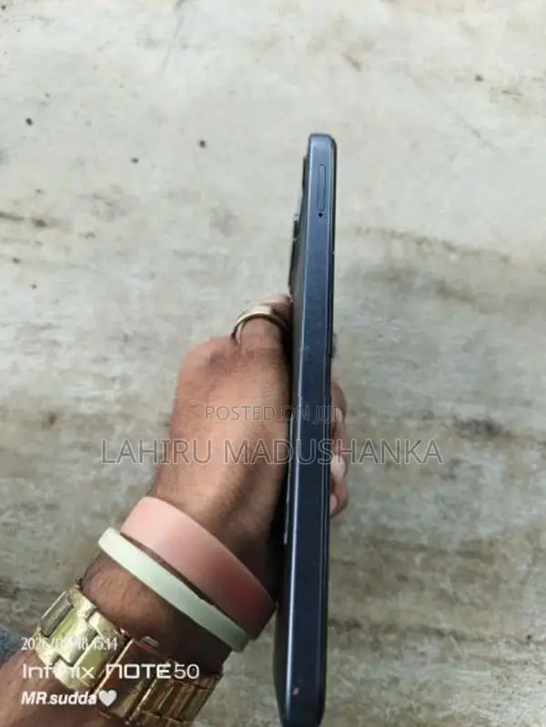 Apple iPhone 11 Infinix (Used)
