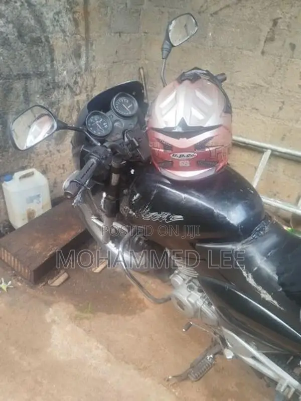 Bajaj Pulsar 150 2006