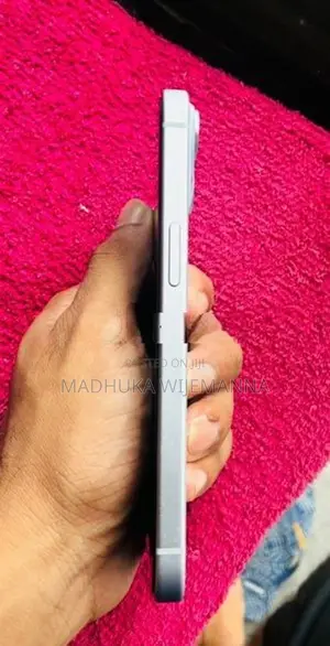 Apple iPhone 15 (Used)