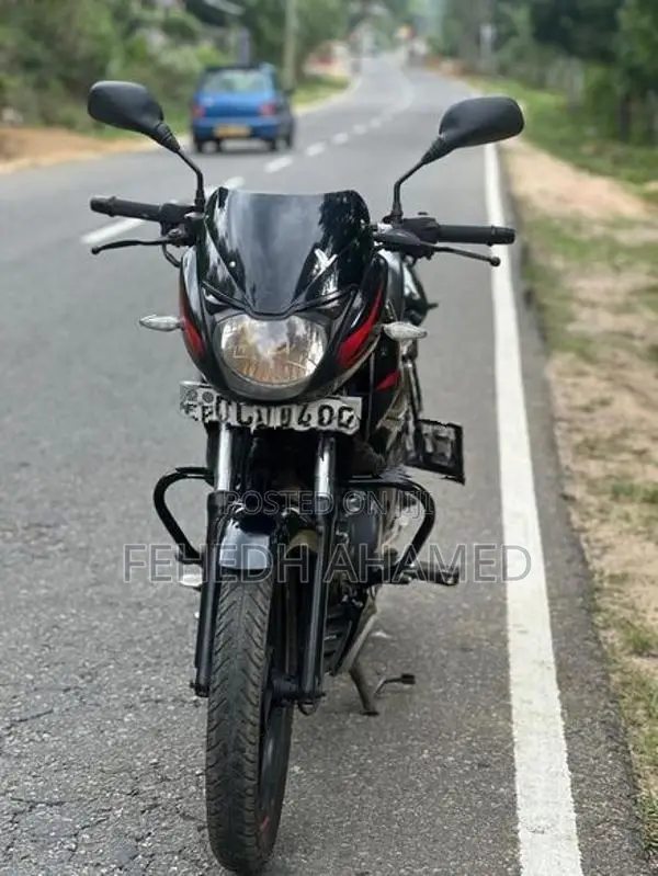 Bajaj Pulsar 150 2015