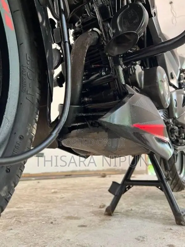 Bajaj Pulsar 180 2017